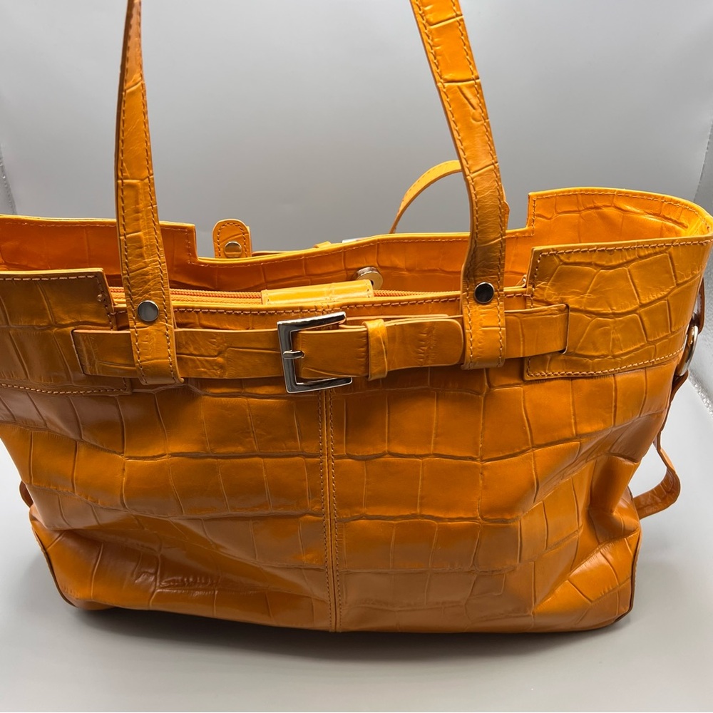 LARGE Crocodile Embossed
Leather Tote By Maxx New York multi compartment